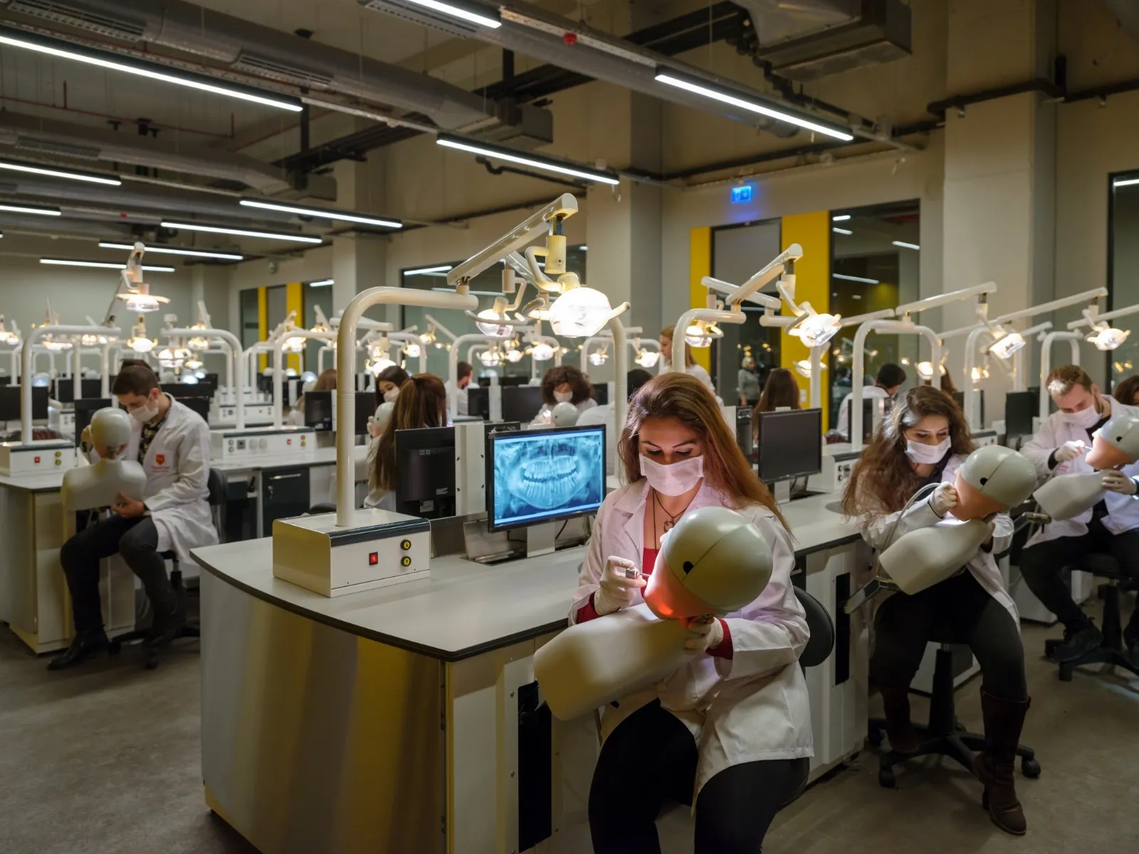Classrooms — İstanbul Nişantaşı Üniversitesi NeoTech Campus